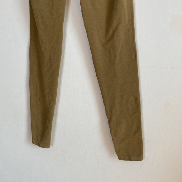 Alphalete Amplitfy Leggings - Picture 4 of 13